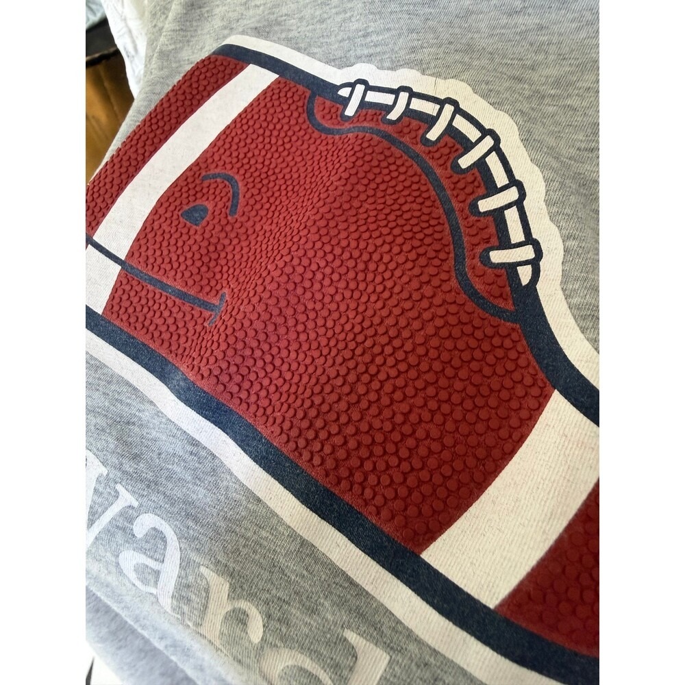 Vineyard Vines Football Whale Long Sleeve Tee Size L EUC - Picture 4 of 8
